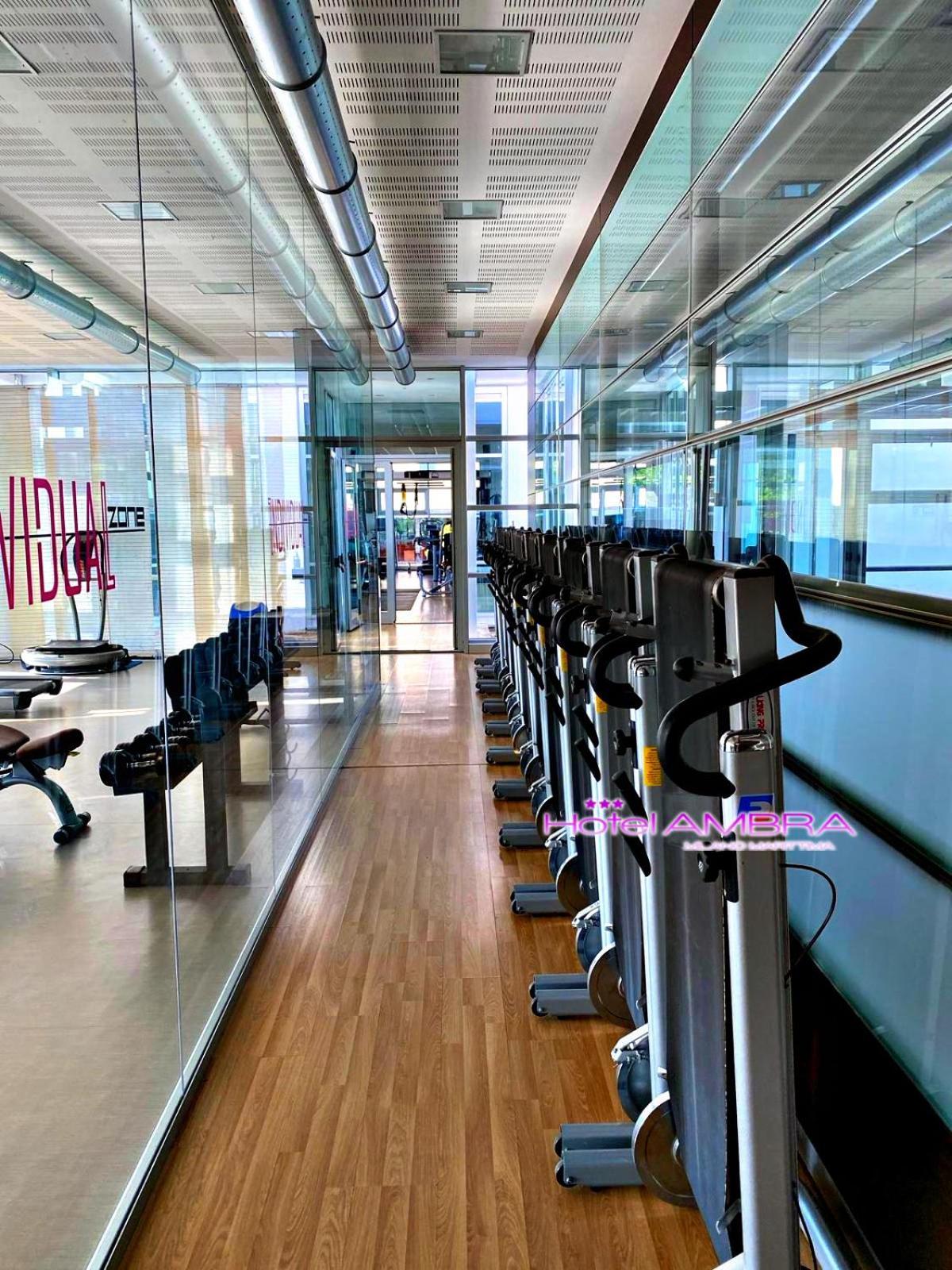 Hotel Ambra Milano Marittima Zewnętrze zdjęcie