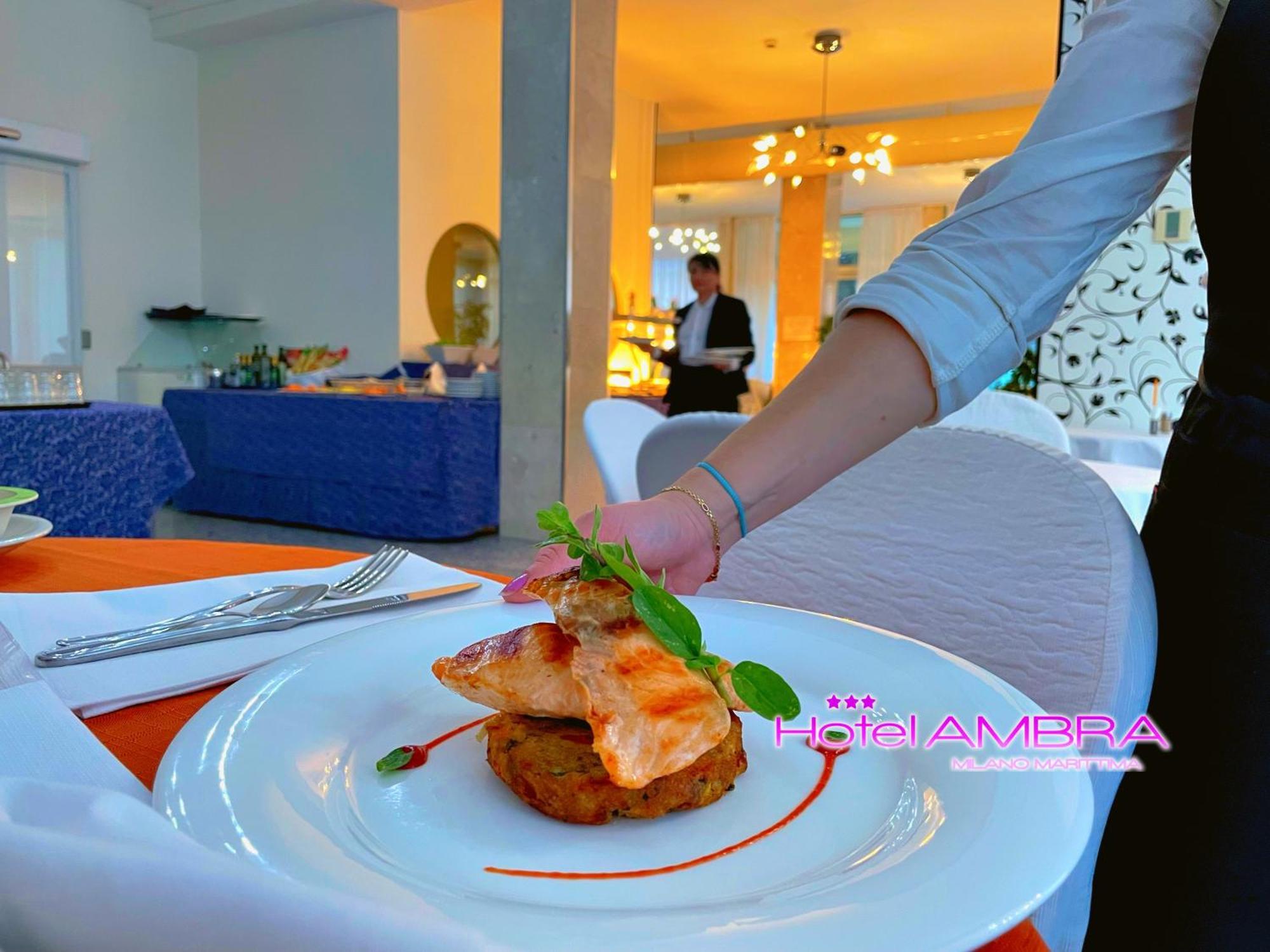 Hotel Ambra Milano Marittima Zewnętrze zdjęcie
